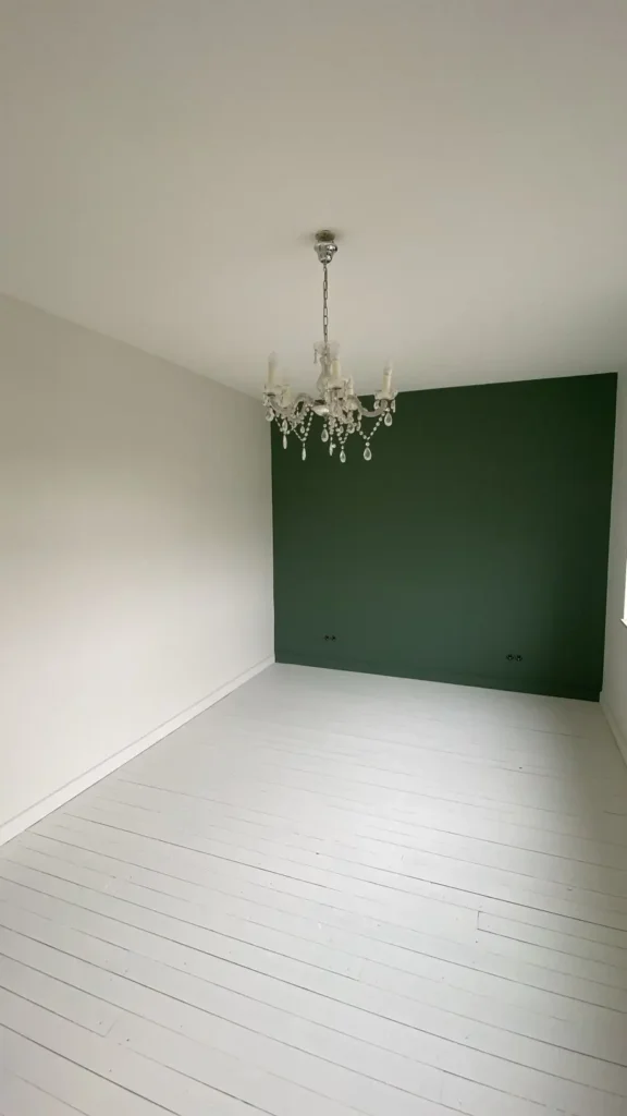 Het resultaat bij Groene accentwand in de woonkamer